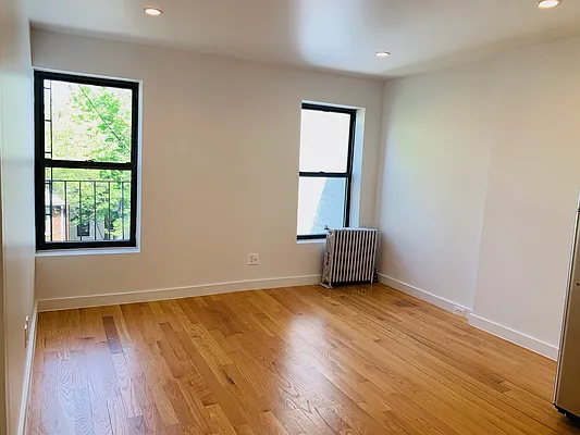 Rented by REAL New York | media 8