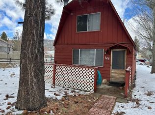 745 W Aeroplane Blvd, Big Bear City, CA 92314