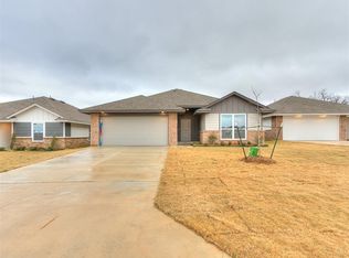 864 Shady Grove Ln, Harrah, OK 73045