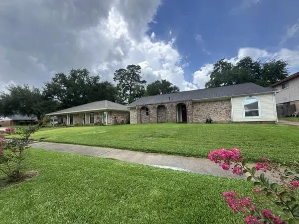 510 Mistywood Dr, Houston, TX 77090