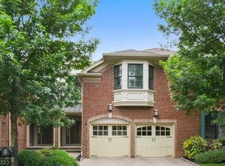 19 Green Way, New Providence, NJ 07974