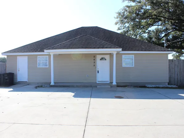 2635 Mission Rd, Tallahassee, FL 32304