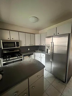 Rented by Citi Net Capital Group | media 13