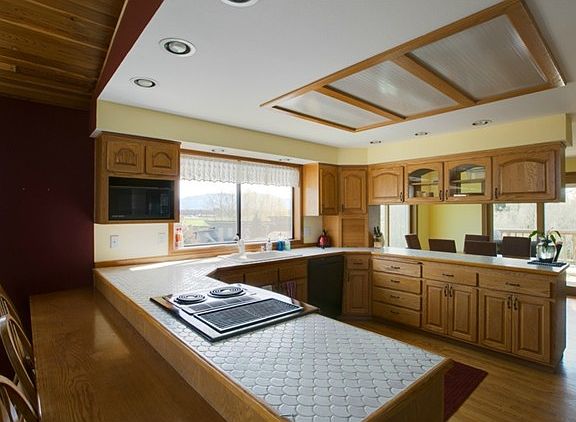 5th image of 16980 Sargent Ln