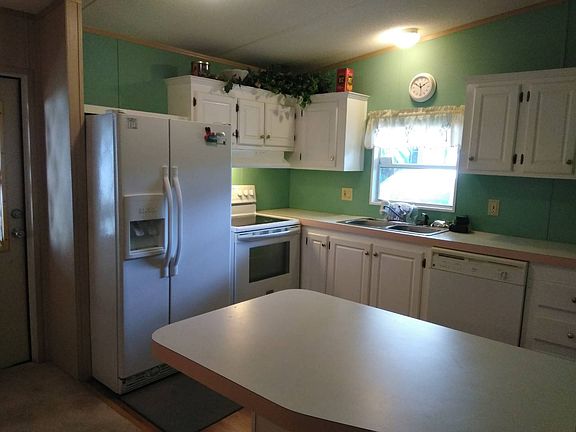 4th image of 131 Strawberry Junction Ln