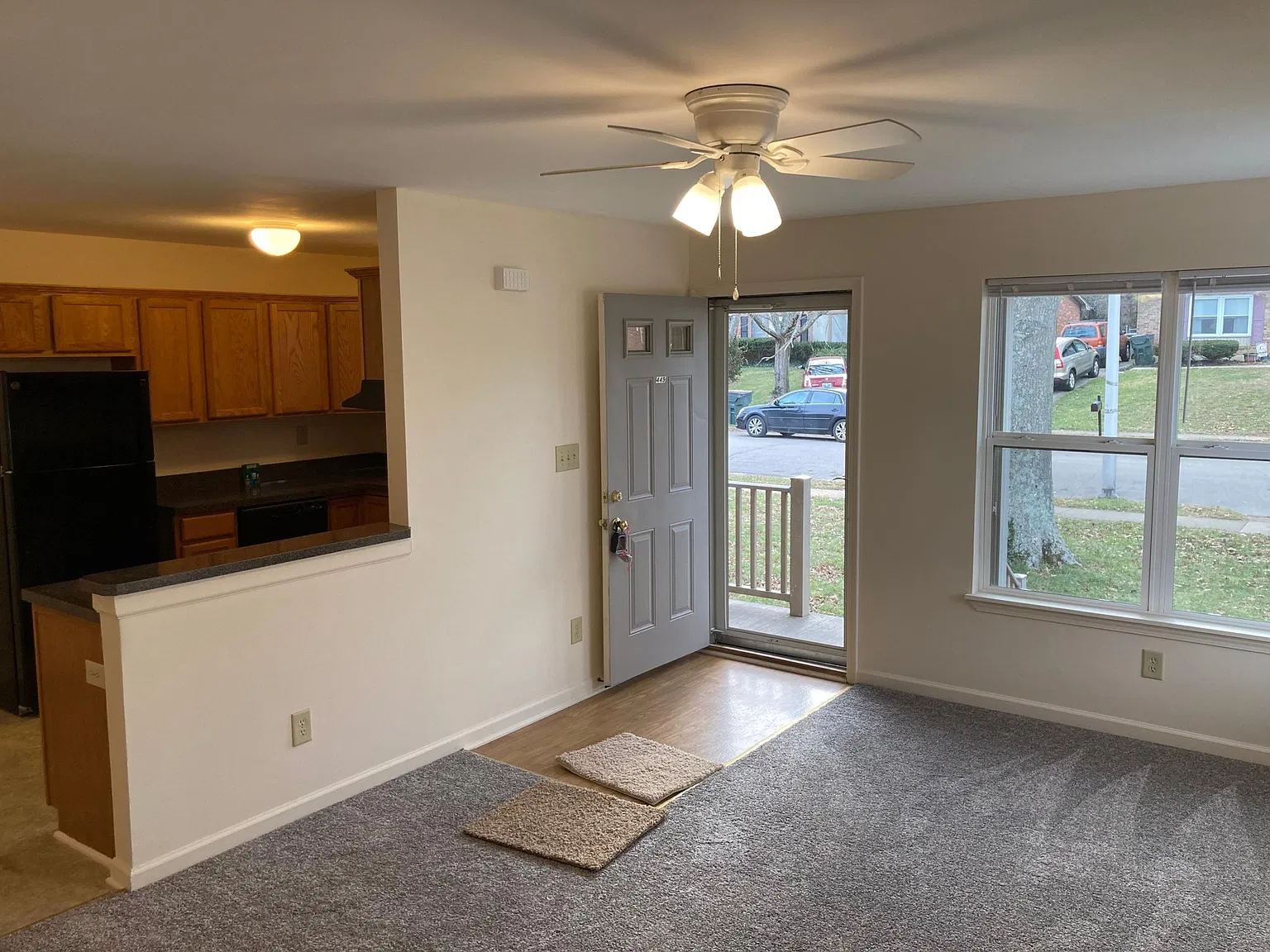 449 Whispering Hills Dr — Photo 3