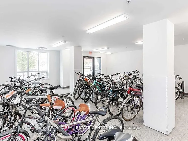 3170 Erin Mills Pkwy #231 — Photo 9