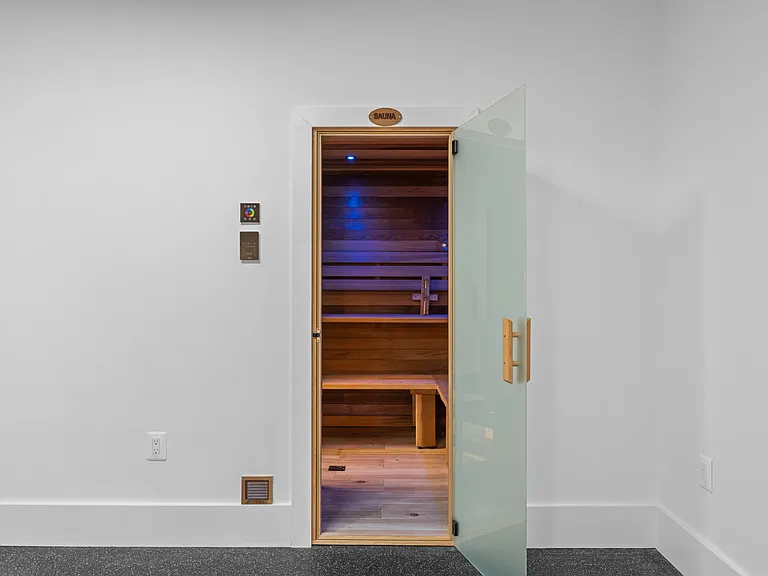 608 Walker Rd — Photo 35