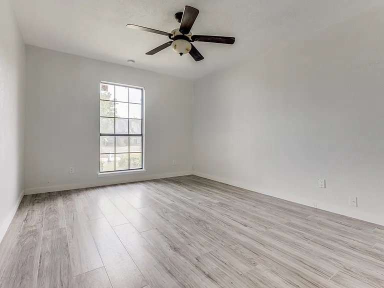 5620 Treese St — Photo 7