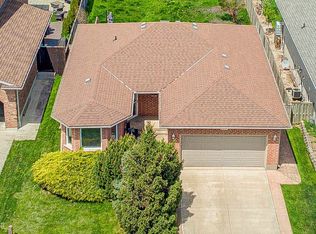 8223 Marcon St, Niagara Falls, ON L2H 3A9