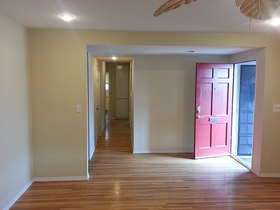 3rd image of 131 W Laxford St