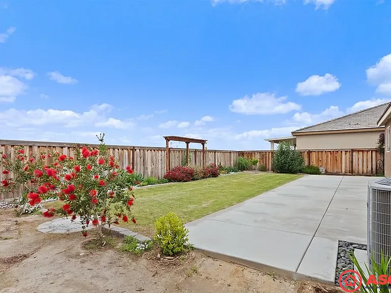 8209 Coral Point Ct — Photo 18