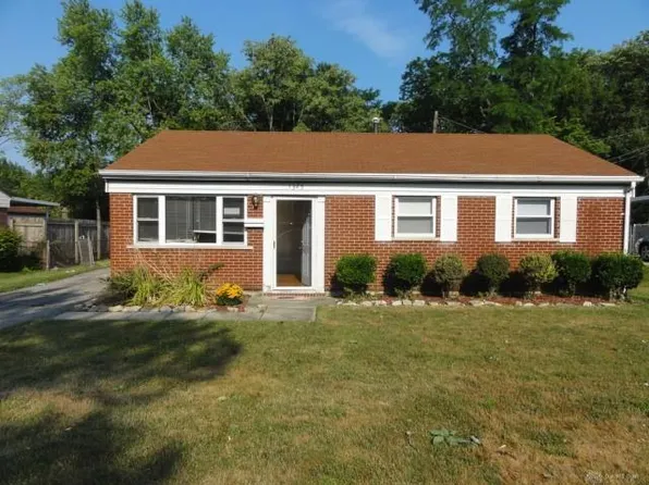 1325 Kapok St, Fairborn, OH 45324