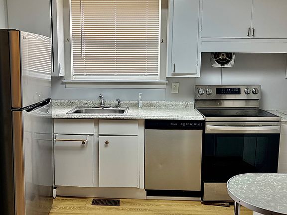 2nd image of 69 Rutter St