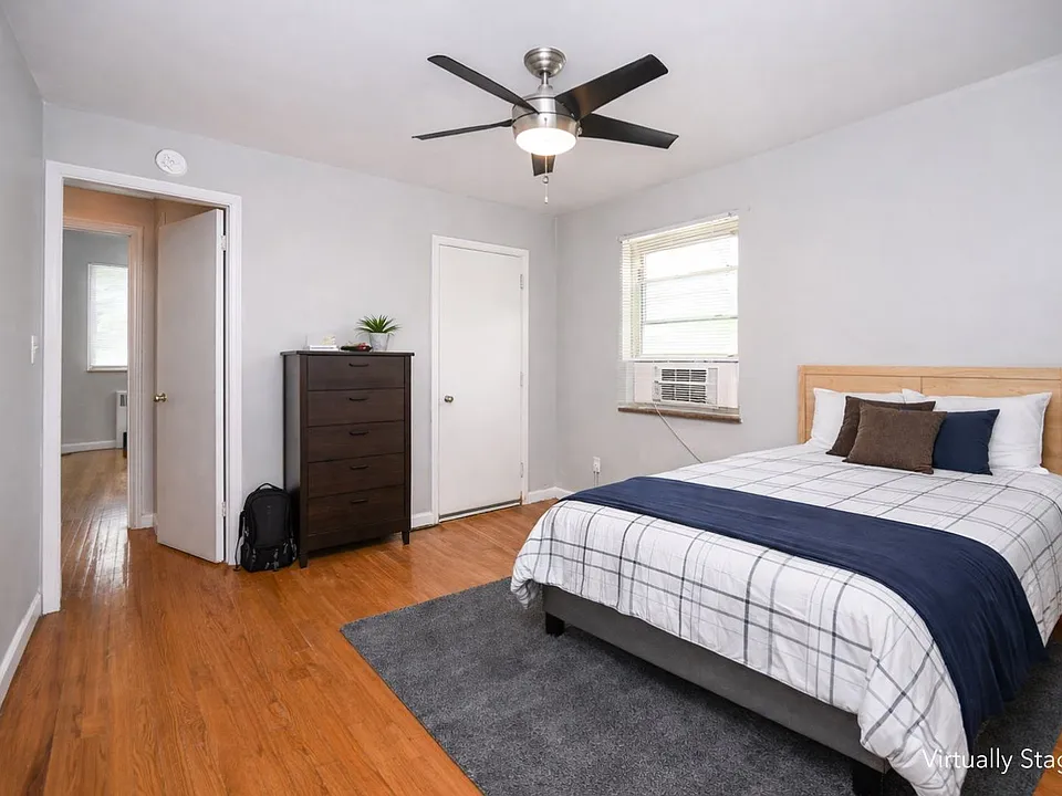 203 Loraine Ave #4
