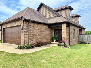 3433 Village Meadow Dr, Jonesboro, AR 72401