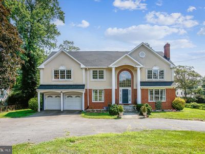 1901 Great Falls St, Mc Lean, VA, 22101