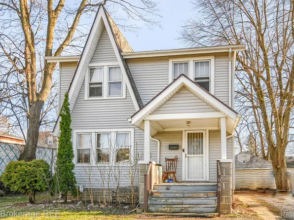 680 Helen St, Mount Morris, MI 48458