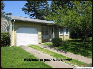 64 Chelsea Dr, Whiting, NJ 08759