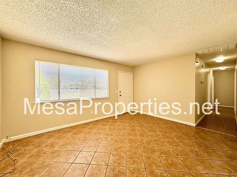 22189 Tajanta Ct — Photo 8