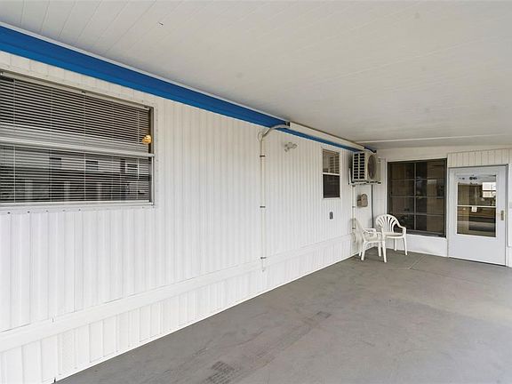 4th image of 10826 Tioga Dr