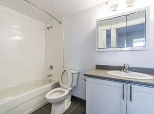 Longmoor Terrace Apartments, Burlington, ON L7L 1X4