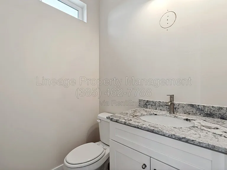 707 N 1540 E — Photo 7
