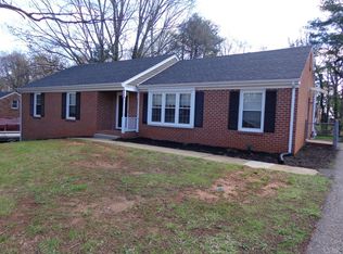 115 Londonberry Rd, Forest, VA 24551