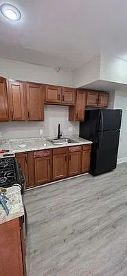 3 bed, 1.5 bath, $1,350 — Photo 4