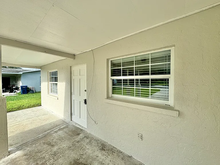 922 Hagle Park Rd — Photo 3