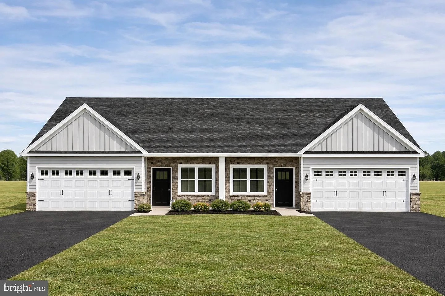 116 Hillard Fld photo 1