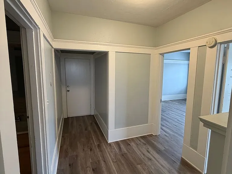2346 Valdez St — Photo 9