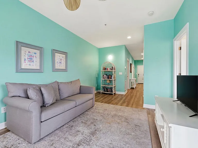 215 Summerwinds Pl — Photo 6