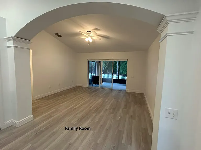 5023 Quadrangle Ct — Photo 17