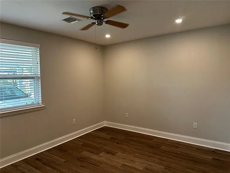 301 Labarre Dr #B — Photo 10