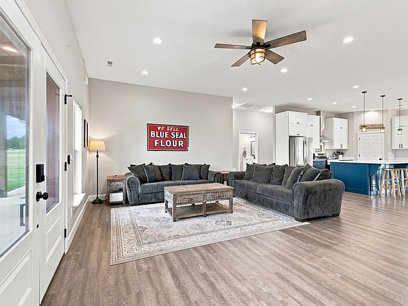 5th image of 2877 Beasley Rd