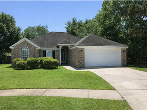 15 Ledgestone Ln, Savannah, GA 31419