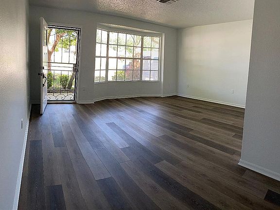 Floors: luxury vinyl plank