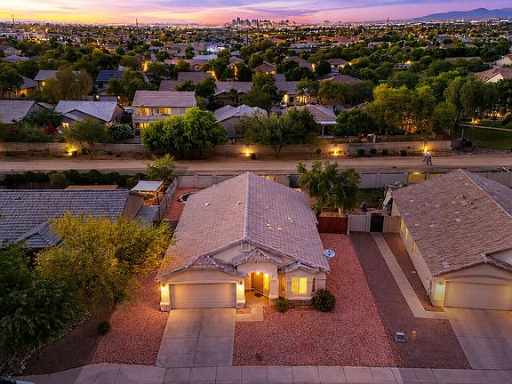 5th image of 1740 E FRANCISCO Drive