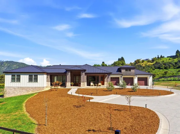 3932 Silver Fox Court, Santa Rosa, CA 95403