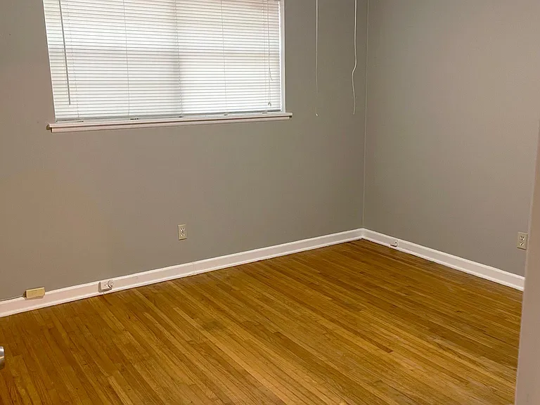 10823 Beverly Hills Dr — Photo 9