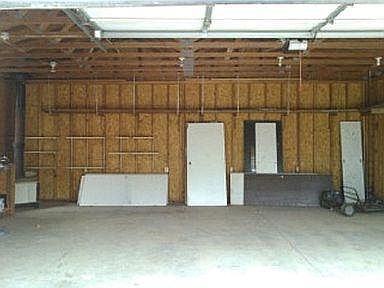 3rd image of 1140 Merritt Dr