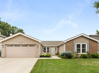 1964 Towner Ln, Glendale Heights, IL