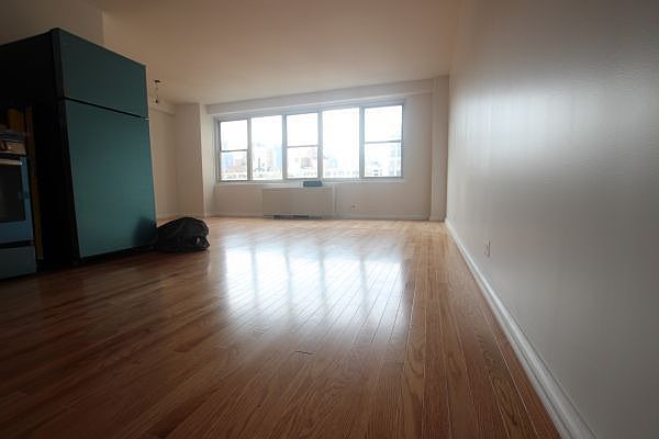 1st image of 401 E 81st St APT 10C