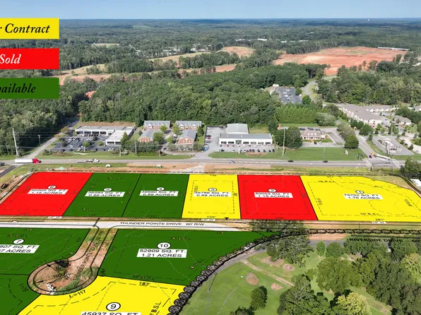 3 Thunder Pointe Dr, Eatonton, GA 31024