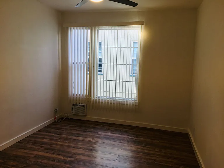 355-81 S Rodeo Dr — Photo 9