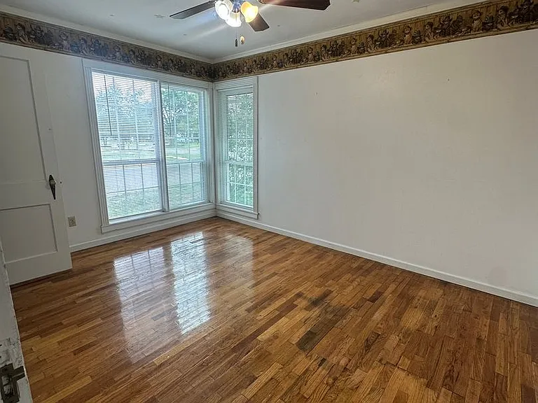 2709 S. Van Buren — Photo 15