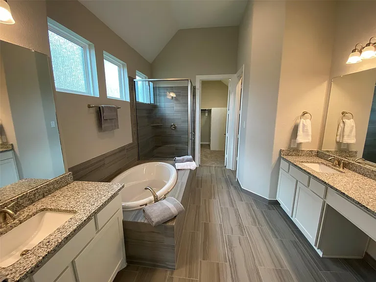 7414 Evelyn Grove Dr — Photo 17