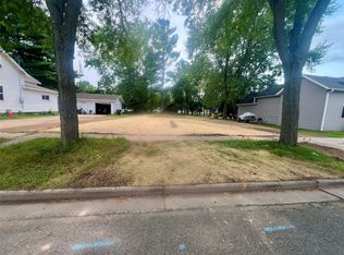 312 12th Ave W, Menomonie, WI 54751
