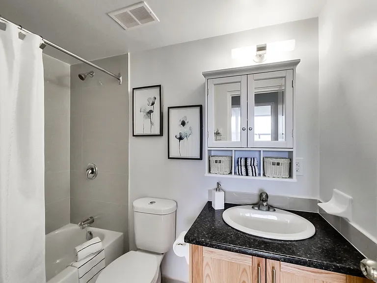 6000 Bathurst St — Photo 36